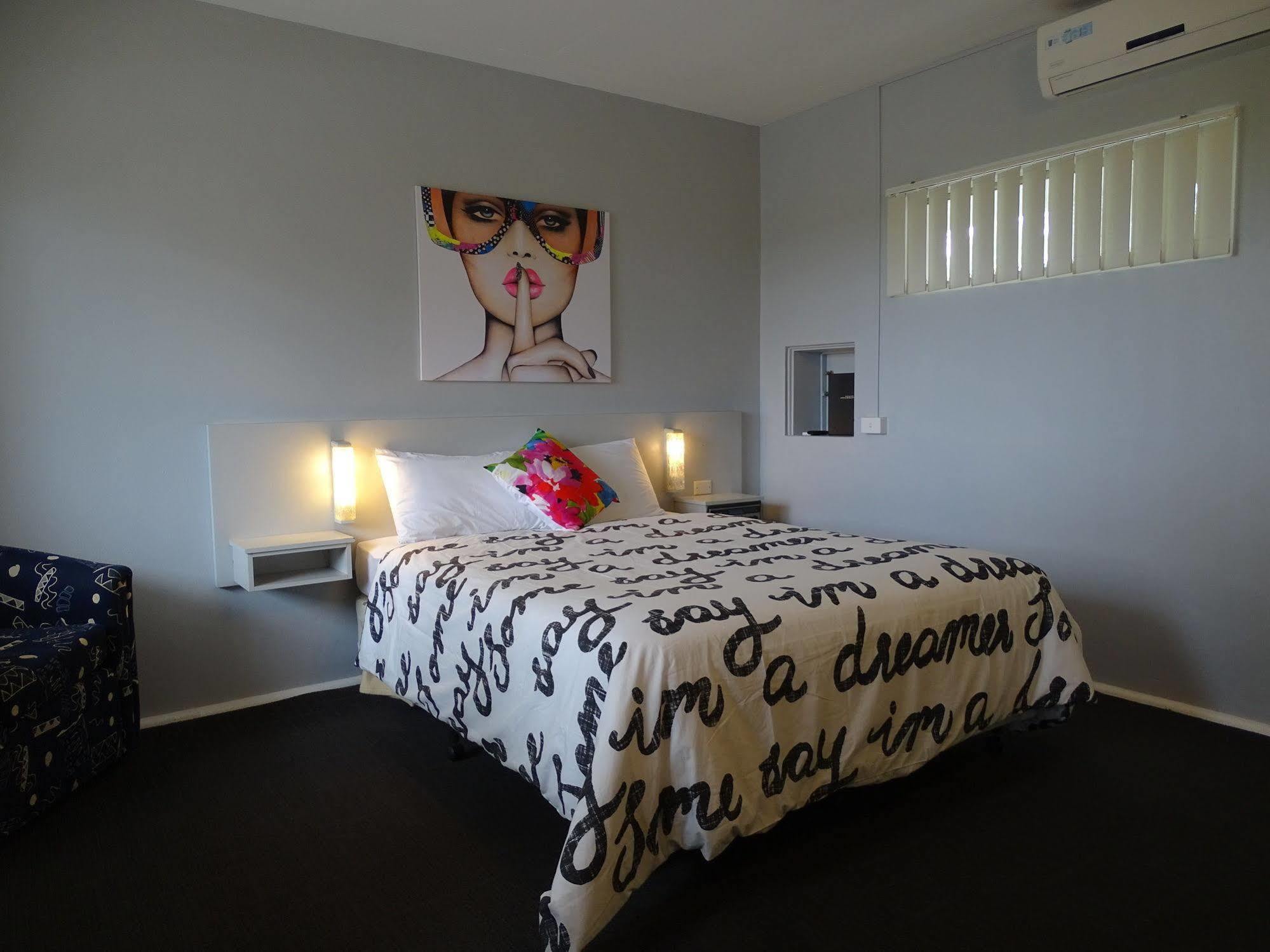 Plantation Retro Motel Tyndale Экстерьер фото